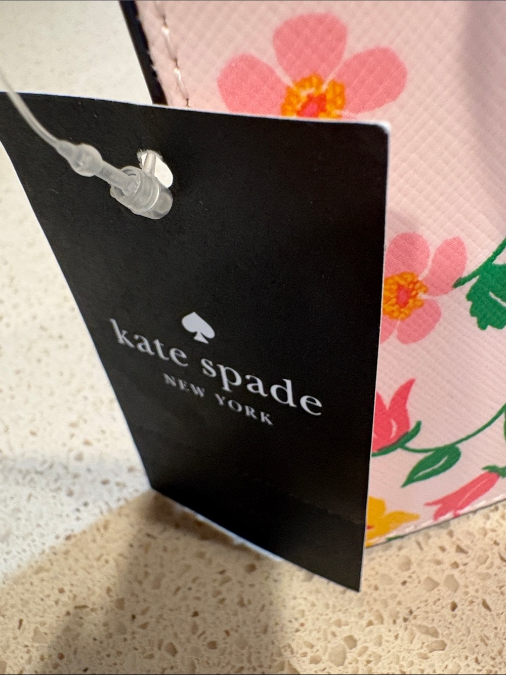 Kate Spade Lucy NWT Strawberry Garden Saffiano Leather Clutch/Wristlet MSRP $129 - Picture 4 of 8